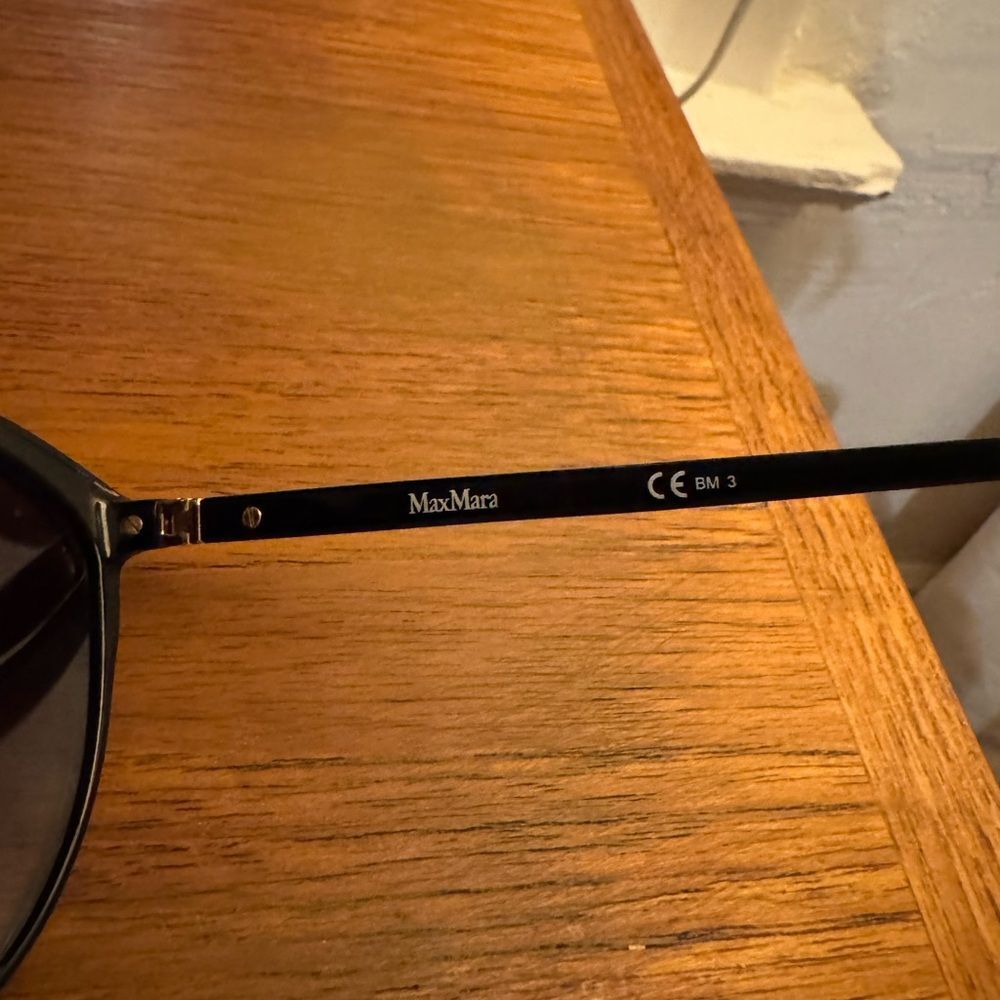 Max Mara Black Cat Eye Sunglasses - Picture 4 of 5